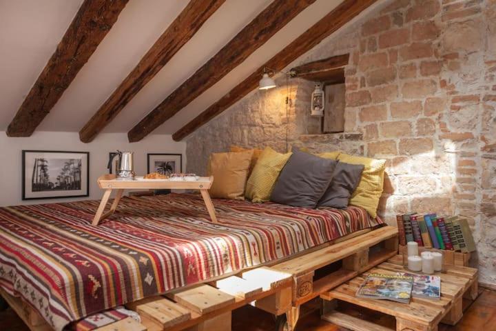 Vintage Apartment Rovinj Old Town Bagian luar foto