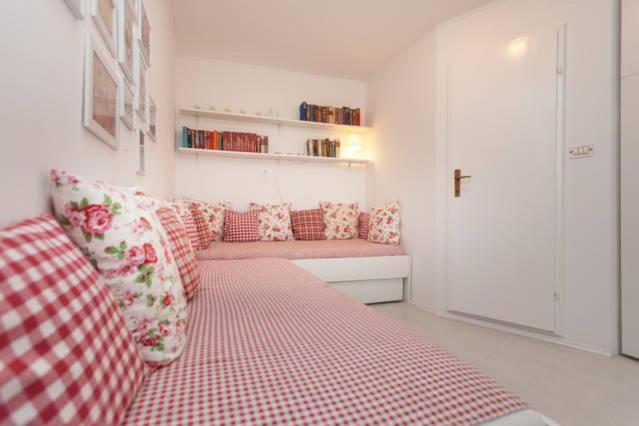 Vintage Apartment Rovinj Old Town Bagian luar foto