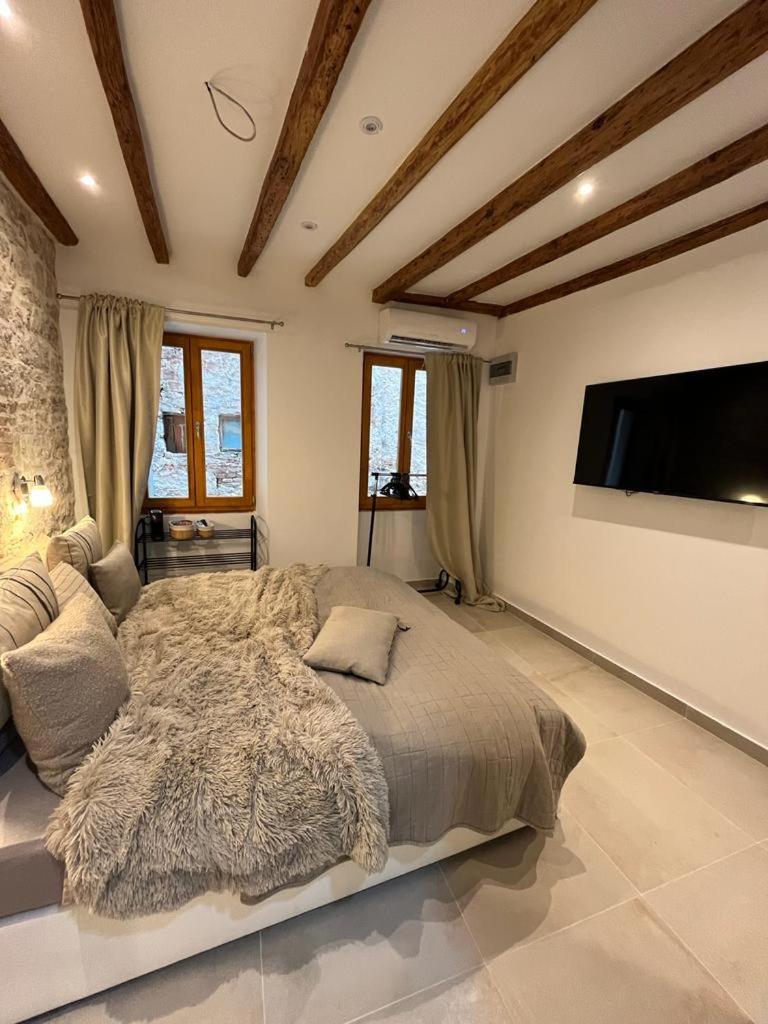 Vintage Apartment Rovinj Old Town Bagian luar foto